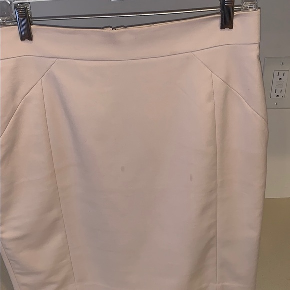NWT H&M Light Tan Pencil Skirt back zip closure - Picture 2 of 9